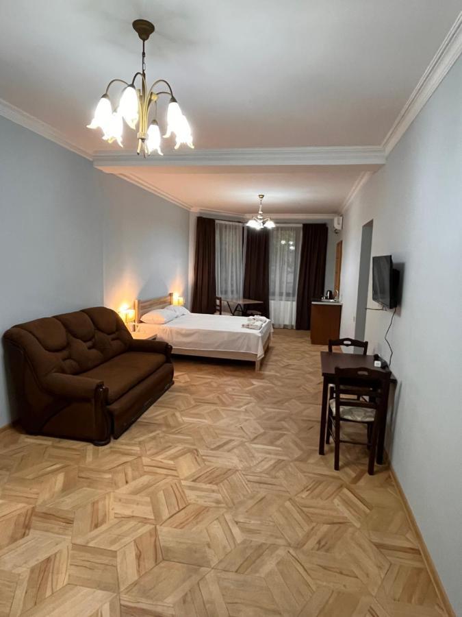 Vera City Center Apartment Tbilisi Ngoại thất bức ảnh