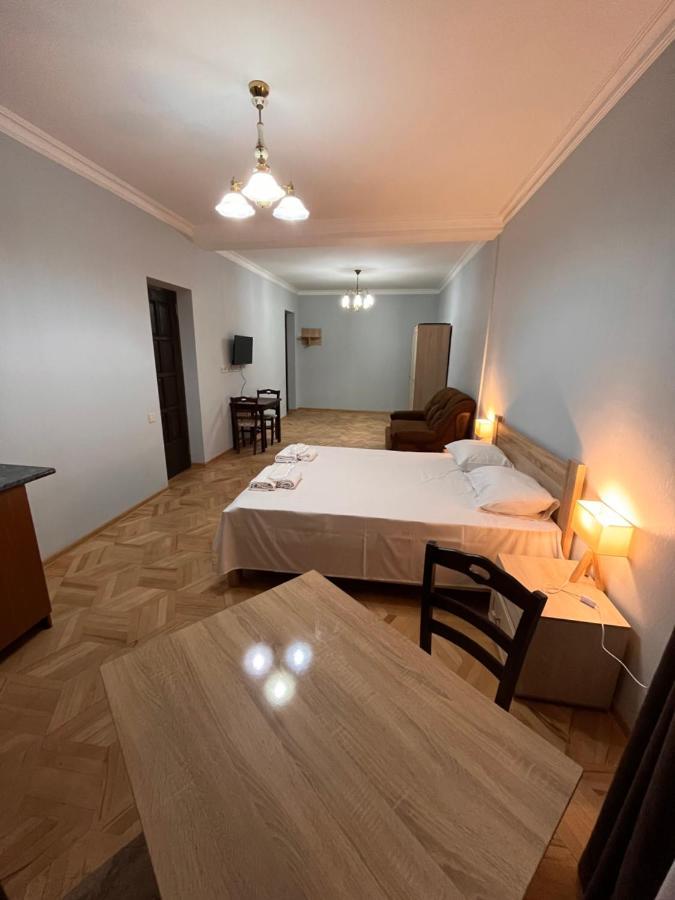 Vera City Center Apartment Tbilisi Ngoại thất bức ảnh