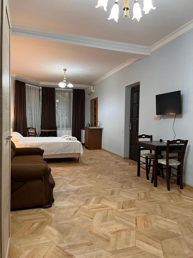 Vera City Center Apartment Tbilisi Ngoại thất bức ảnh
